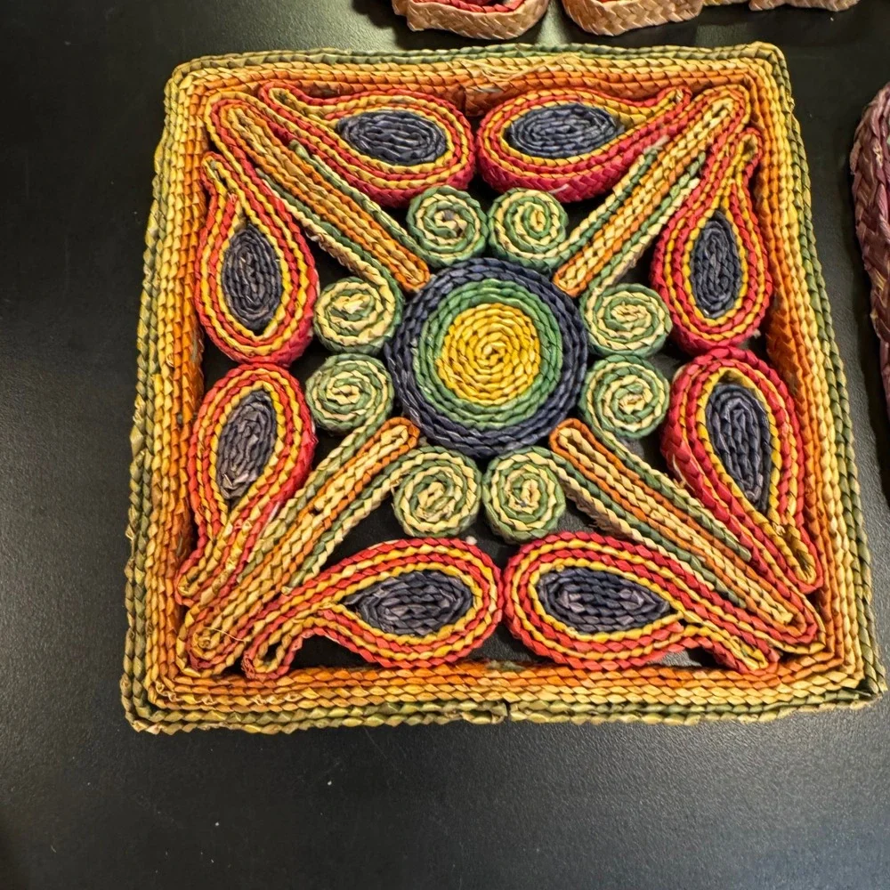 Vintage Straw Trivet Set Home Decor 3pc Multicolor Boho Hand Woven Floral Square
